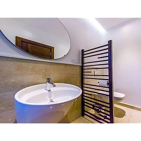 Sleeps 10 With Pool Air Con And Wifi * Kalkan