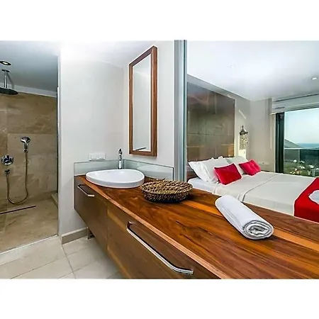 Sleeps 10 With Pool Air Con And Wifi Willa Kalkan